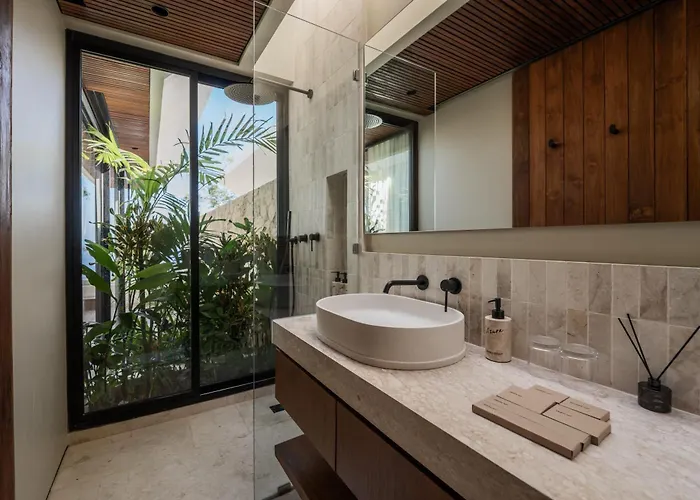 Azura Uluwatu Resort Denpasar