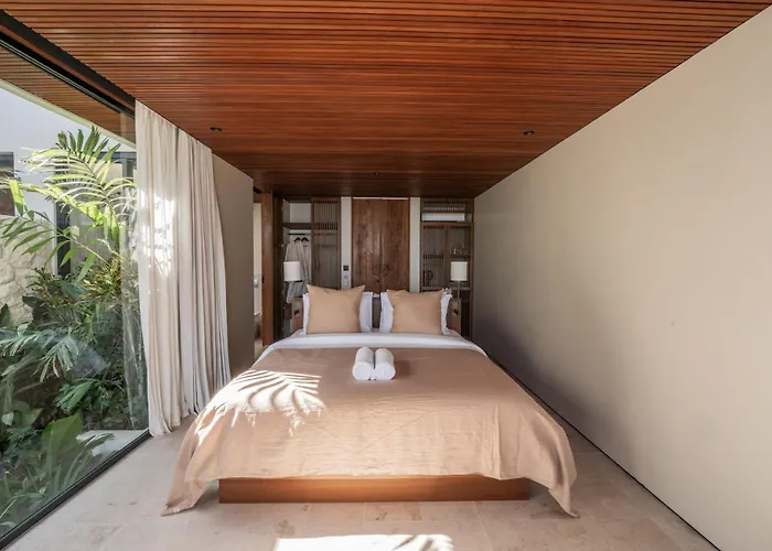 Azura Uluwatu *