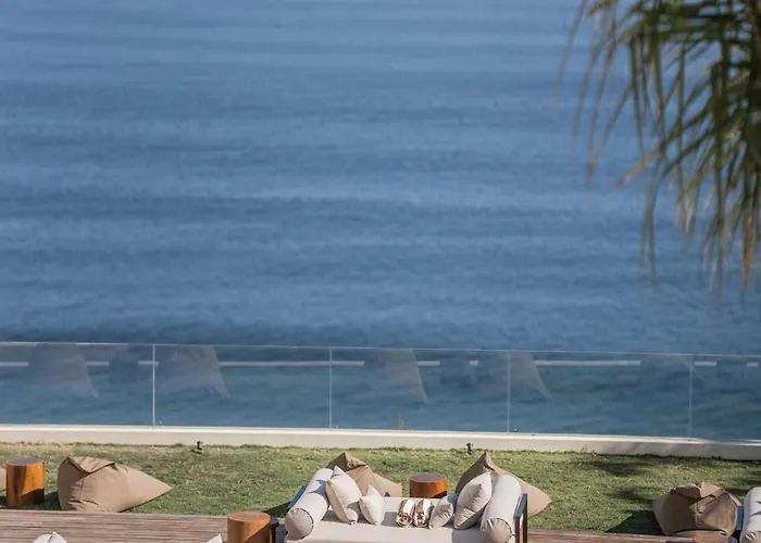 Azura Uluwatu Resort *