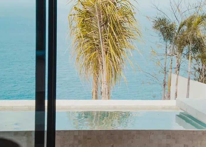 Resort Azura Uluwatu Denpasar