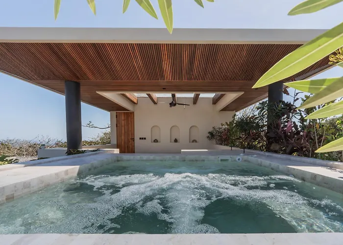 Azura Uluwatu