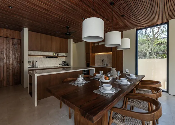 Azura Uluwatu