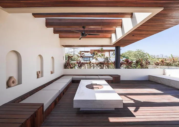 Azura Uluwatu Resort *